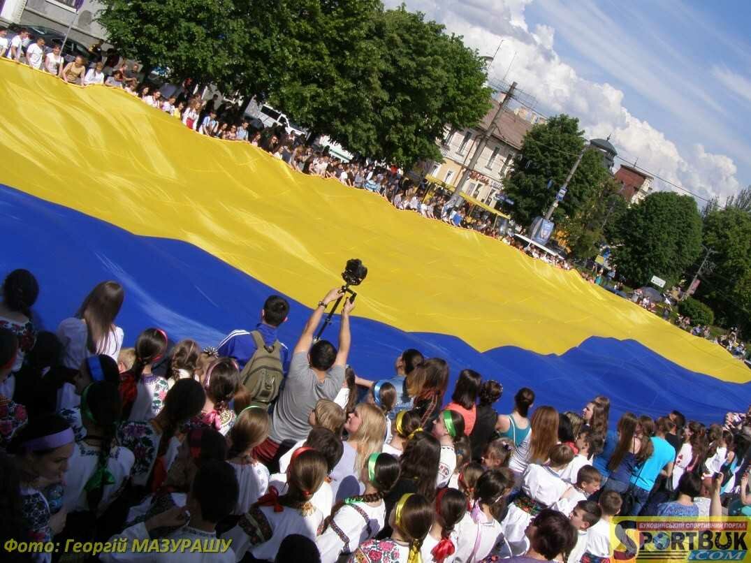23 серпня – патріотична хода на честь Дня Прапора 2017
