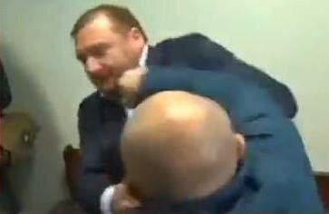 У суді над Лукаш побили Добкіна (повне відео конфлікту)